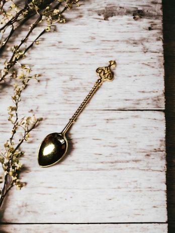 Łyżka łyżeczka do sypania kadzidła ziół metalowa – ornament złota